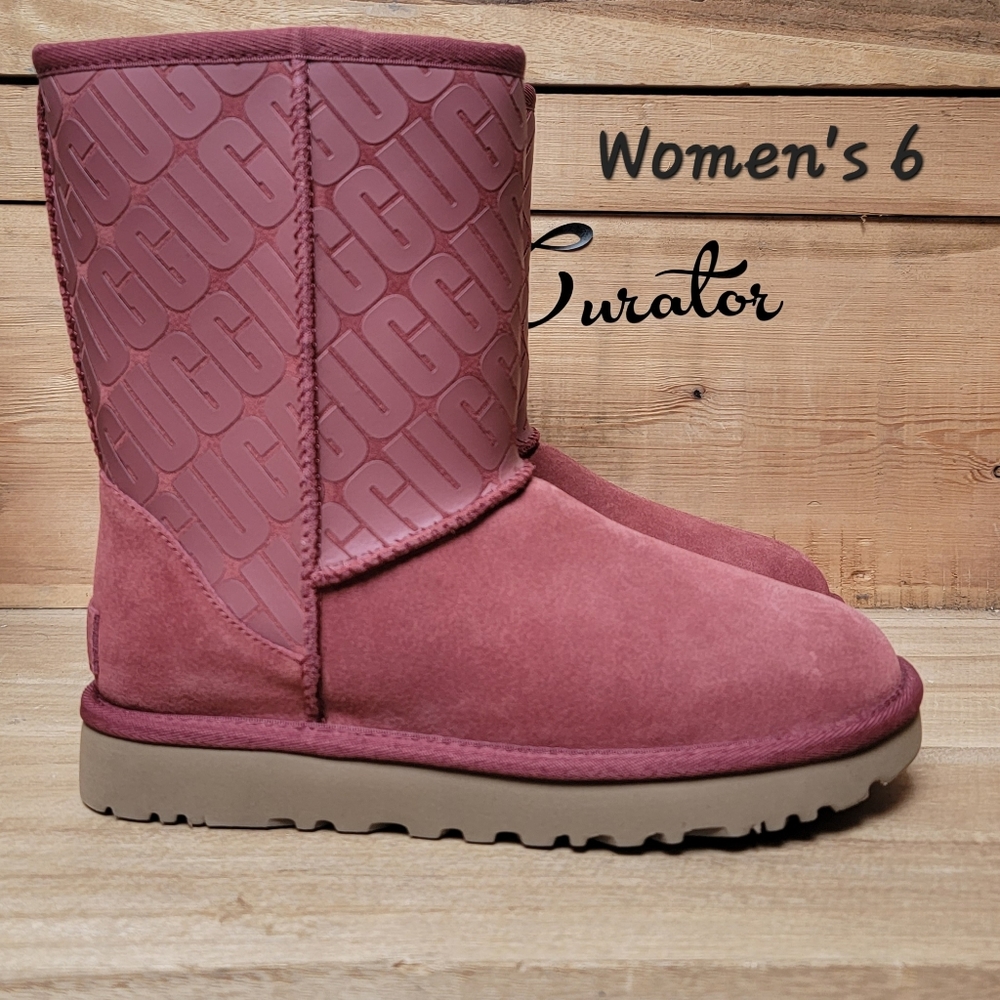 Ugg Australia Classic Short II Logo Boots size 6